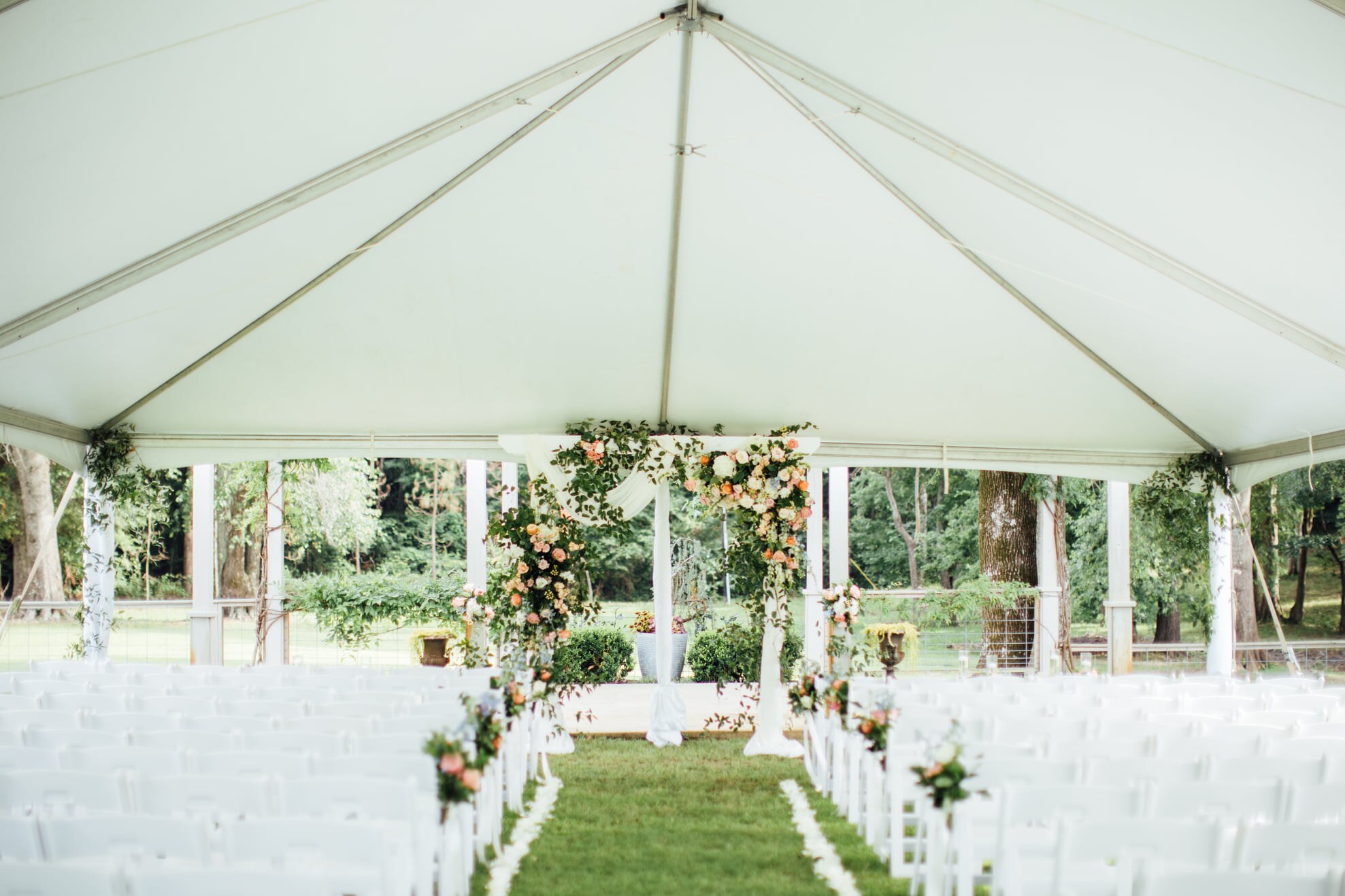 Tyler tx Wedding Arch Flowers